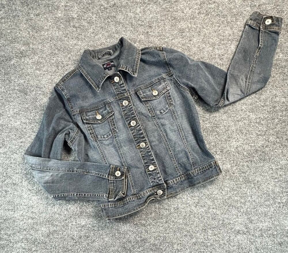 Vintage Y2K LIFO Women’s L Stretch Denim Trucker Jacket Medium Wash